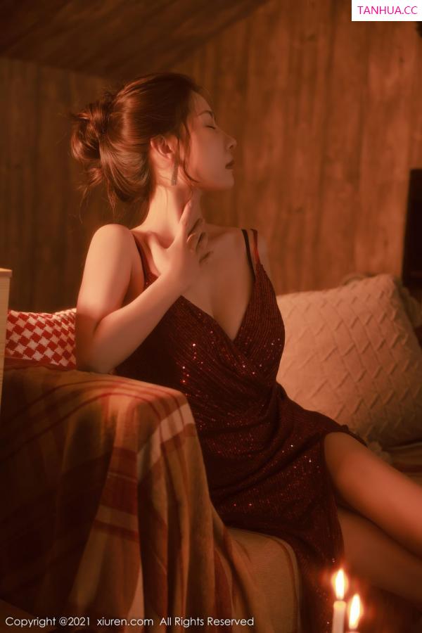 尹甜甜  [XiuRen]高清写真图 2021.12.20 No.4357 尹甜甜第46张图片